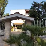 Erry Oda ve Kahvaltı 4*