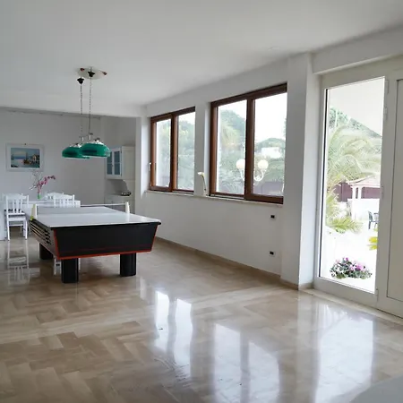 Erry Bed & Breakfast Trani