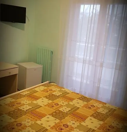 فندق مبيت وإفطار Erry *