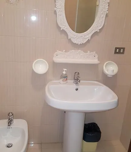 לינה וארוחת בוקר Erry טרני